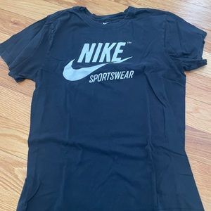 Nike tee